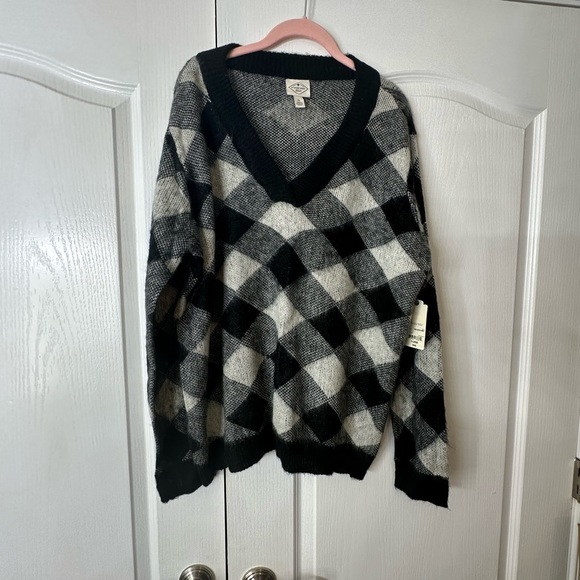 NWT St. John’s Bay Women's Black & White Checkered Sweater Pattern Size X-Large - Picture 5 of 7
